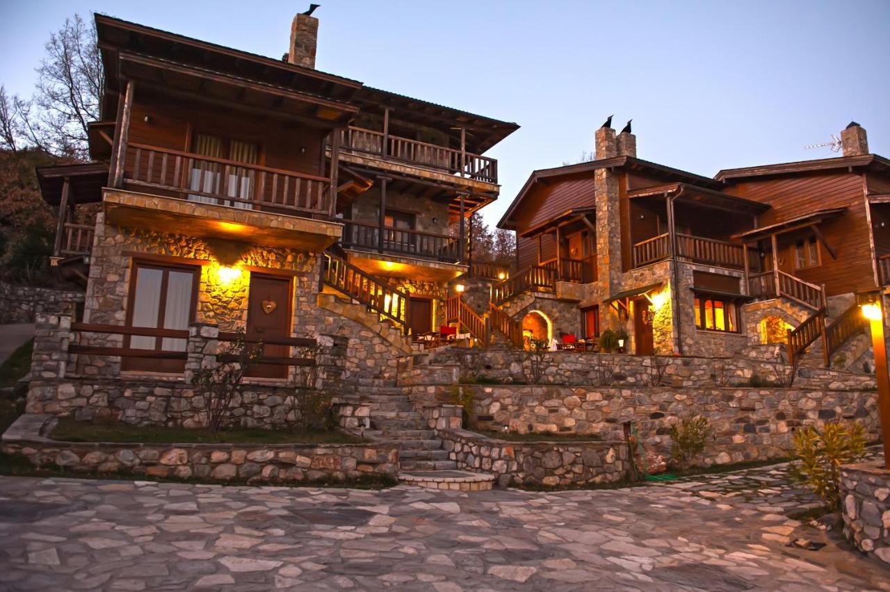 Efharis Filoxenon Apartamento Feneos Exterior foto
