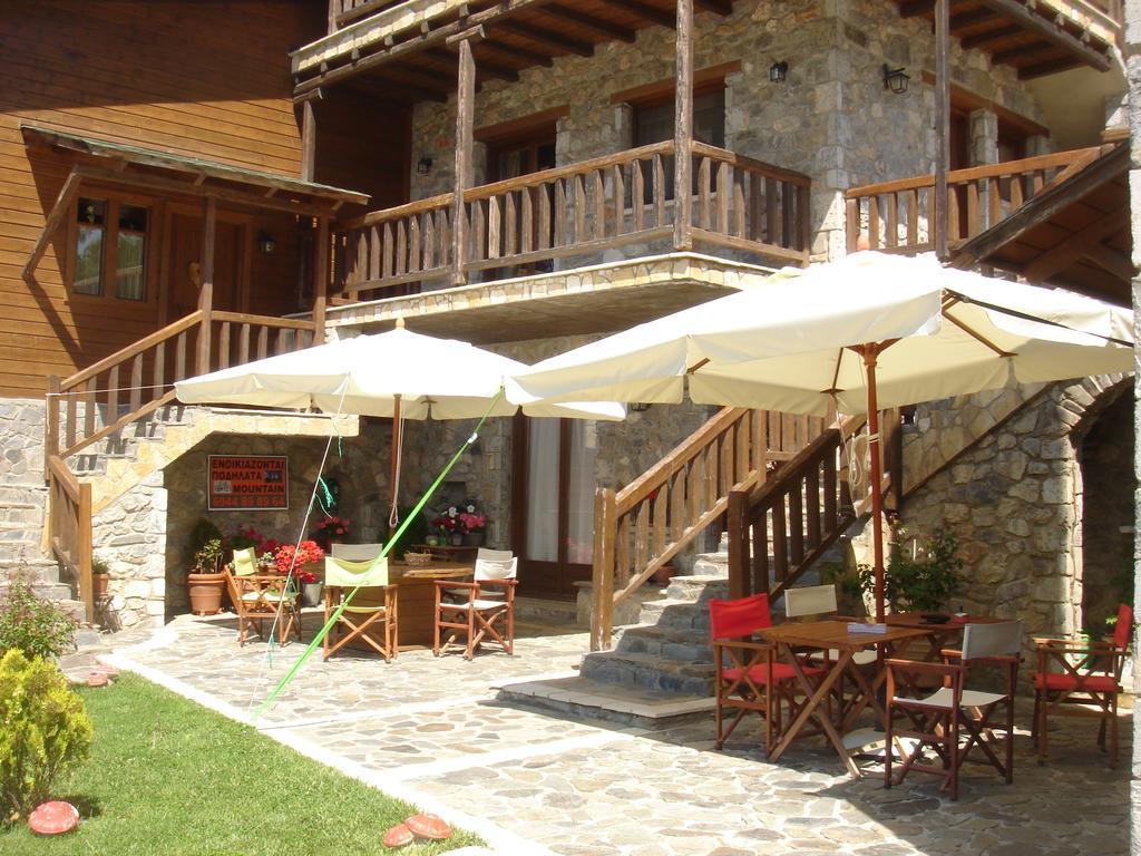 Efharis Filoxenon Apartamento Feneos Quarto foto