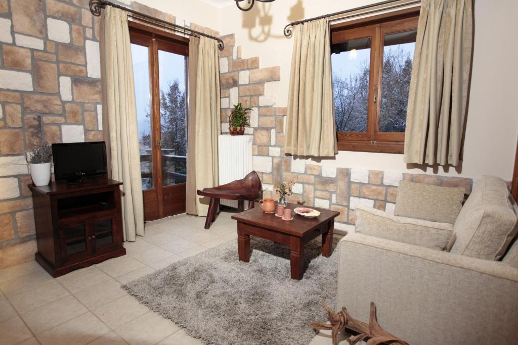 Efharis Filoxenon Apartamento Feneos Quarto foto